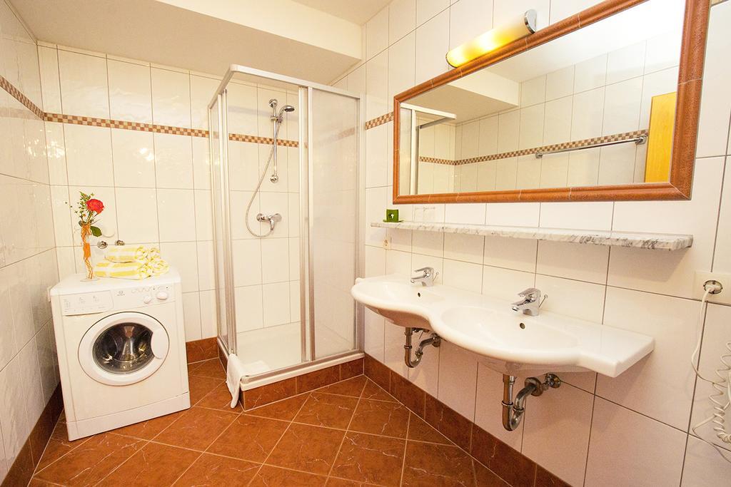 Sunside Apartment Флахау Екстериор снимка